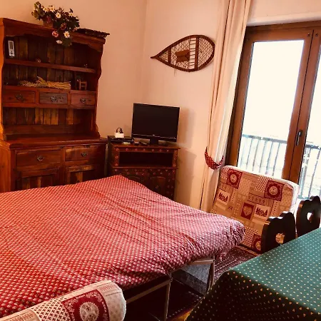 Walking Distance From Chairlift And Center-60 Sq M Wi-fi Casa Lucia Oulx