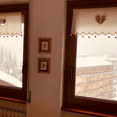 Walking Distance From Chairlift And Center-60 Sq M Wi-fi Casa Lucia Sauze D'Oulx